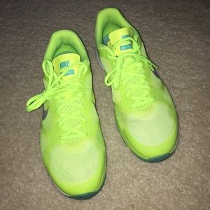 Women's Nike sneakers